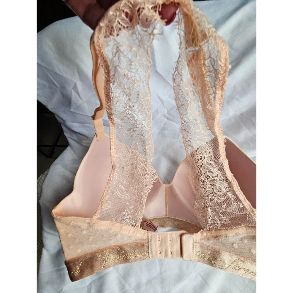 Victorias Secret 34DDD Everyday Tee Shirt Bra Lightly‎ Padded Scalloped Lace EUC